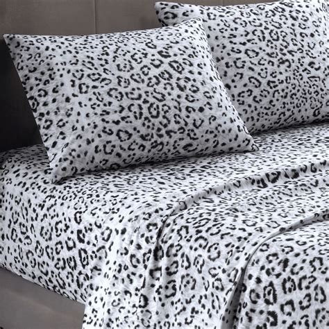 leopard print sheets full.